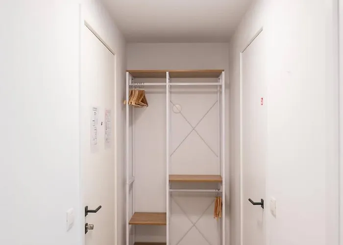 Perfectly Situated With Amazing Views 奥斯滕德