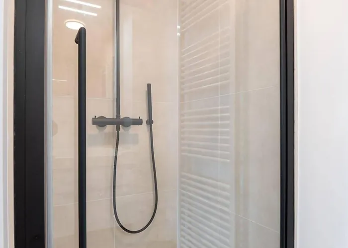 Perfectly Situated With Amazing Views Ostende