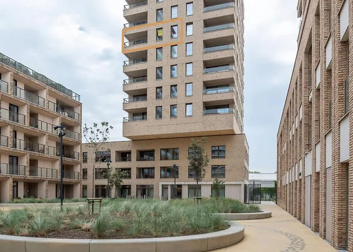 Apartment Perfectly Situated With Amazing Views